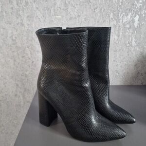 Topshop Textured Black Heeled Boots